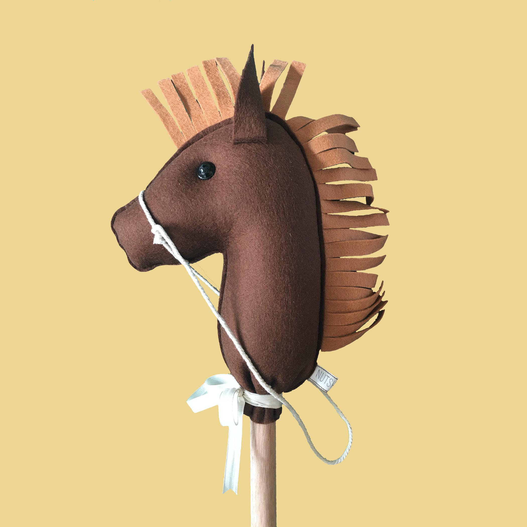 Stokpaard donkerbruin